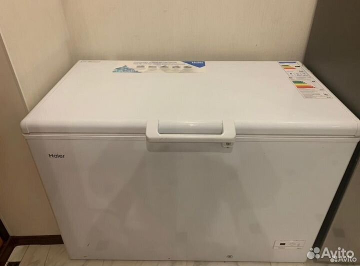 Морозильный ларь Haier HCE379R
