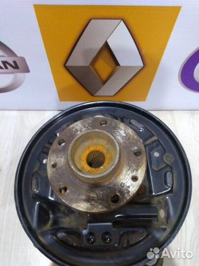 Кулак поворотный Цапфа Ступица в сборе Renault dus