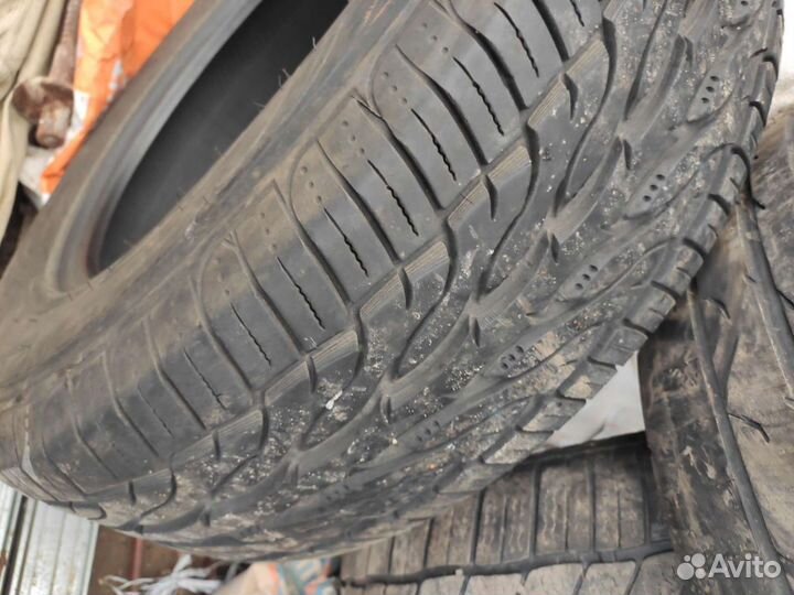 Toyo Proxes 1 235/65 R17