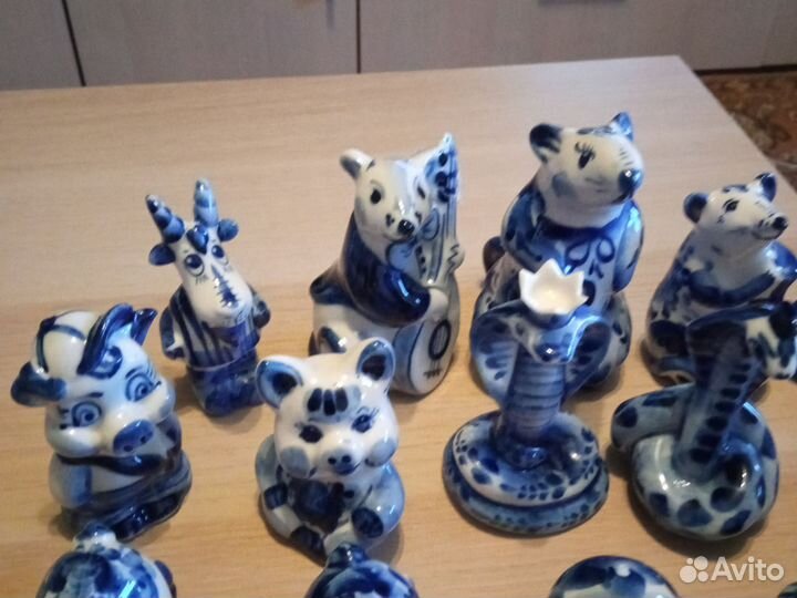Фигурки животных гжель