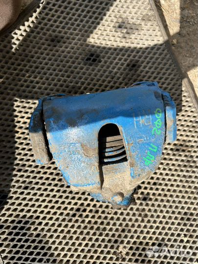 Суппорт передний левый правый Форд Фокус 2 1.6