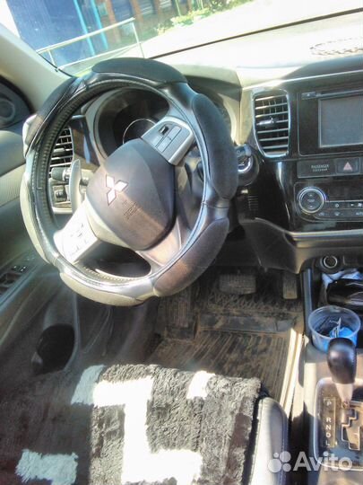 Mitsubishi Outlander 2.0 CVT, 2012, 142 000 км