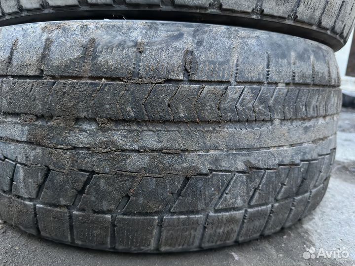 Bridgestone Blizzak Ice 245/45 R18 93S