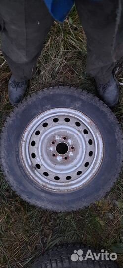 215/65 R16 102T Шины с дисками renault duster