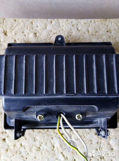 Прожектор галогенный