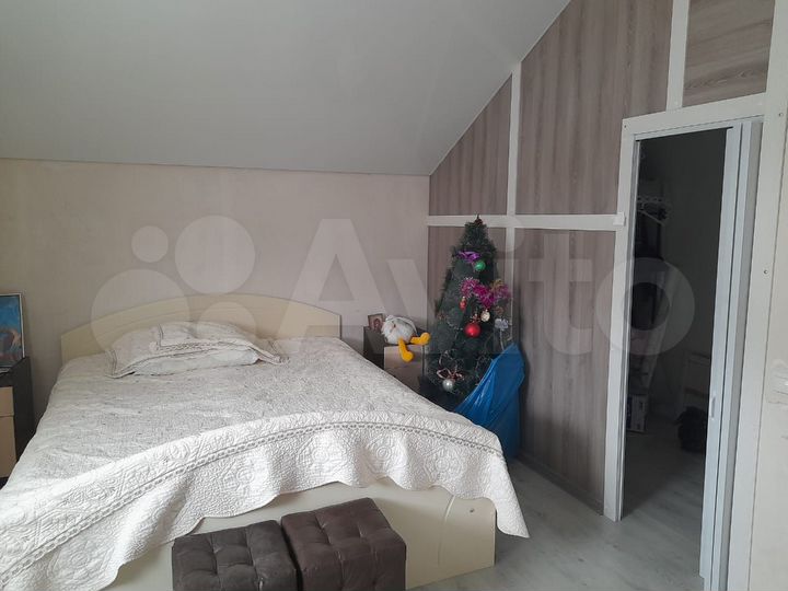 Дом 145 м² на участке 5 сот.