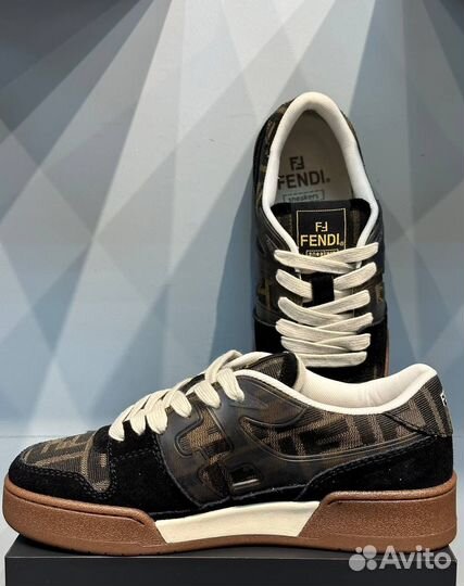 Кроссовки Fendi