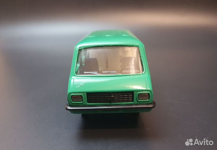 Автомодель СССР раф 2203