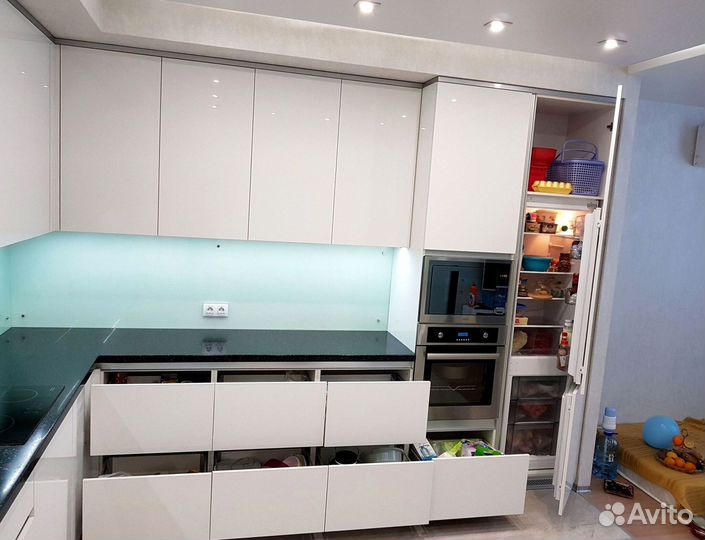 Современная кухня под ключ