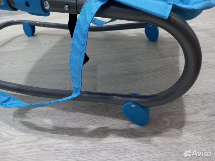 Шезлонг детский babyton