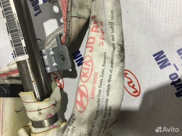 Подушка безопасности (шторка) правая Kia Ceed JD