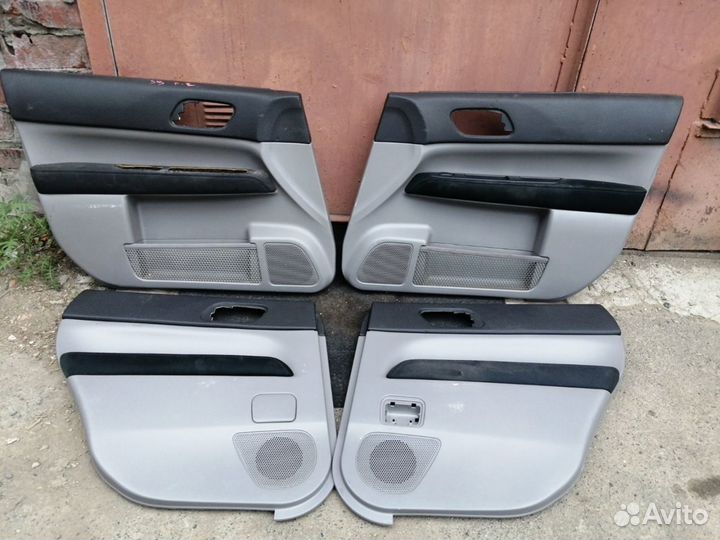 Дверные карты Subaru Forester SG