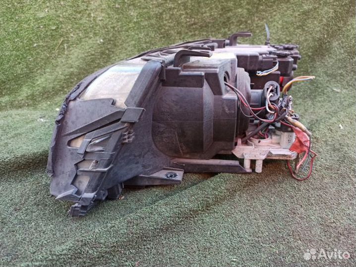 Фара правая Bmw E46