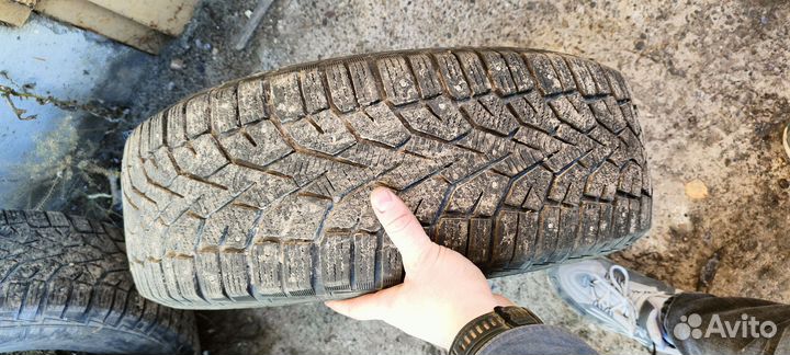 Gislaved NordFrost 100 215/65 R16