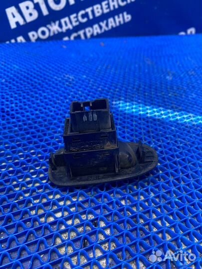 Кнопка стеклоподъемника Kia Spectra седан S6D 2006