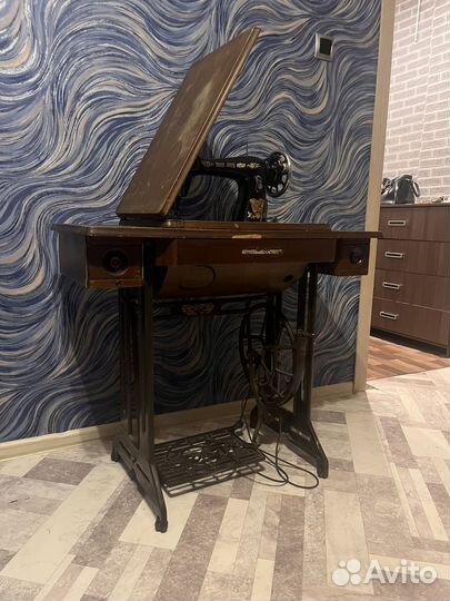 Швейная машинка