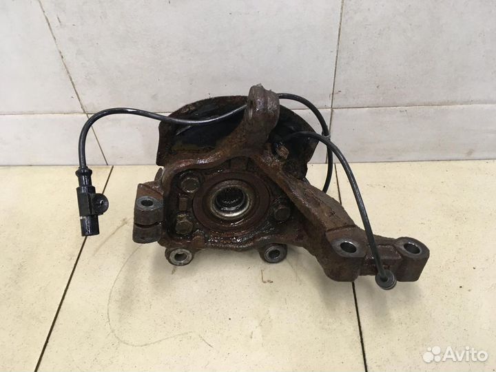 Кулак поворотный передний левый Tiida (C11) 2007-2