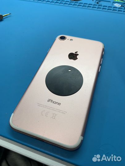 Телефон iPhone 7 32gb