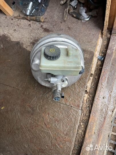 Вакуумный усилитель тормозов w220