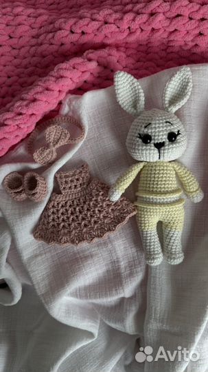 Вязаный зайка