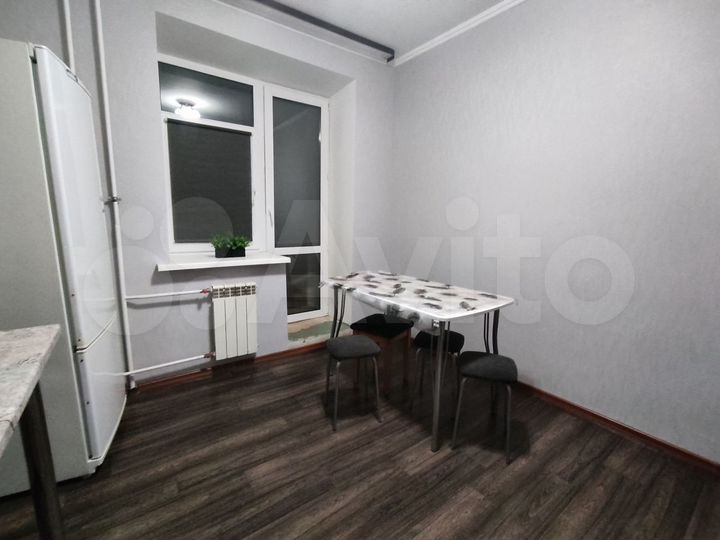 1-к. квартира, 42 м², 6/17 эт.