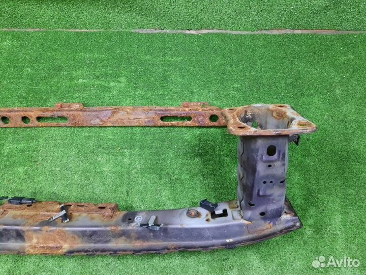 Усилитель бампера передний Ford Focus CB4 qqdb