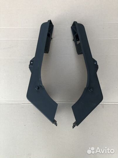 5JA867762A Держатель задней полки Skoda Rapid