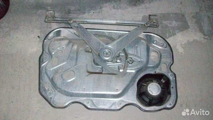 Стеклоподъемник электр. передний правый Ford Focus