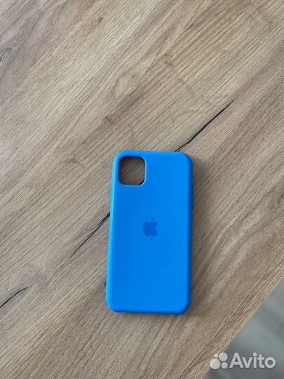 Оригинальный чехол на iPhone 11