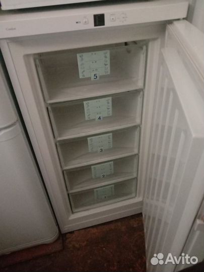 Холодильник hotpoint ariston бу