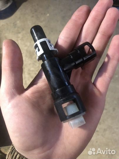 Тройник печки Chevrolet Tahoe 2000-2014