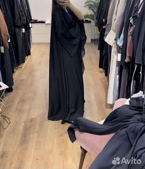 Абая черная