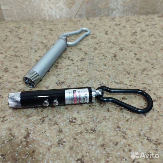 Лазерная указка с ультрафиолетовым фонариком