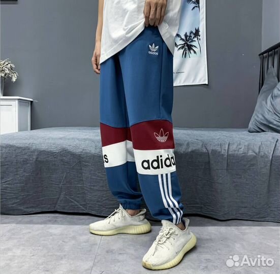 Спортивные штаны Adidas