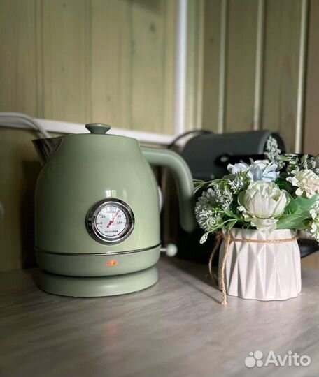 Чайник электрический новый