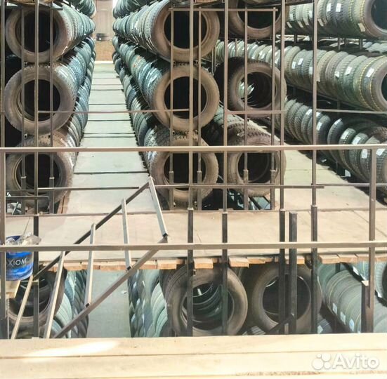 Goodyear UltraGrip Ice 2 235/55 R17 99M