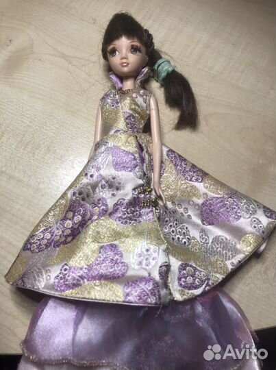 Колекционная кукла sony rose