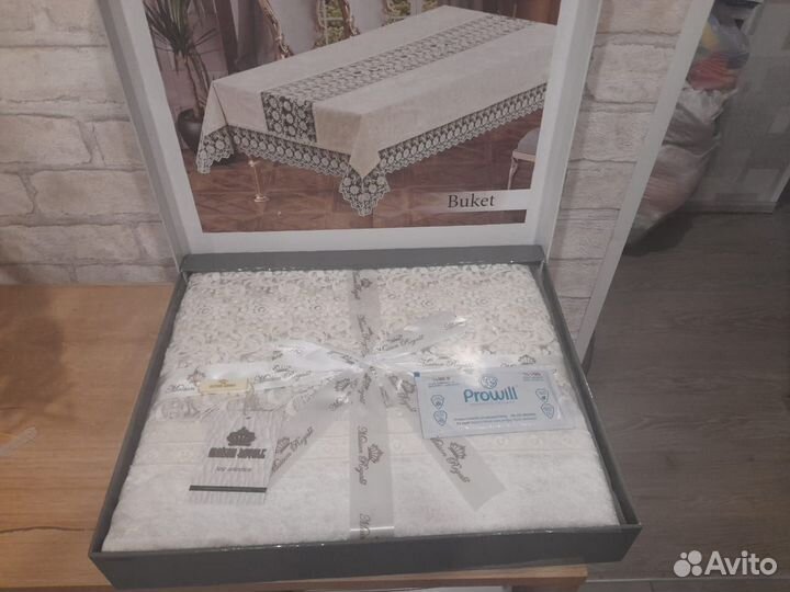 Потрясающе красивая скатерть Турция