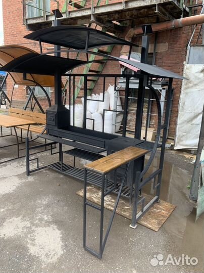 Мангал с печью под казан и крышей