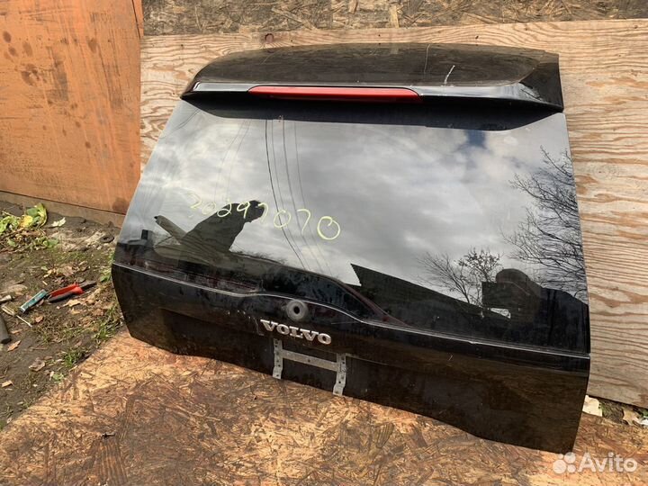 Volvo xc90 крышка багажника черная