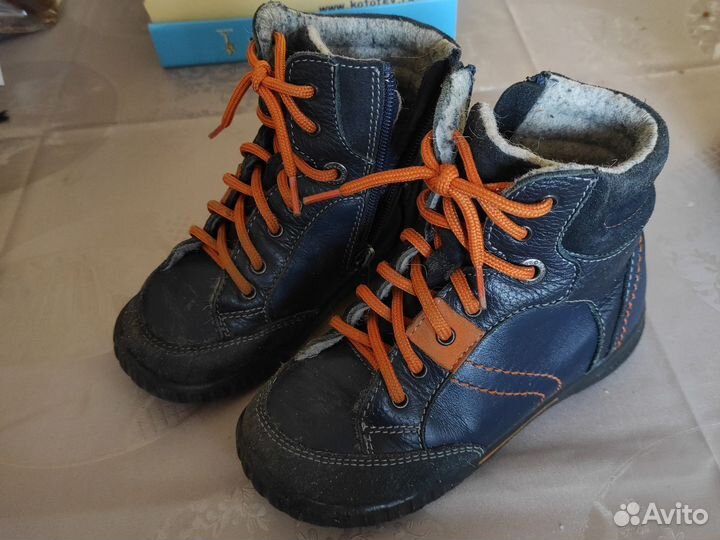 Ботинки детские кожаные 28р,состояние отличное