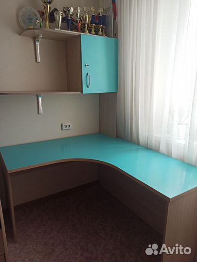 Стол угловой + пенал