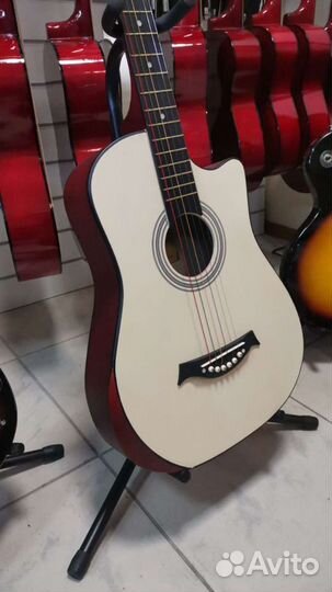 Акустическая гитара, с вырезом, цвет натуральный