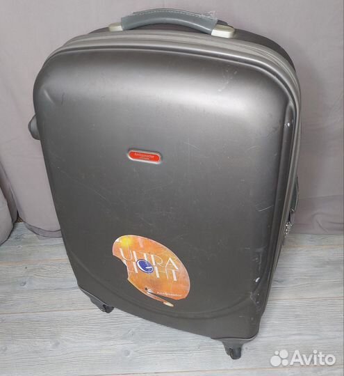 Чемодан на колесах бу большой