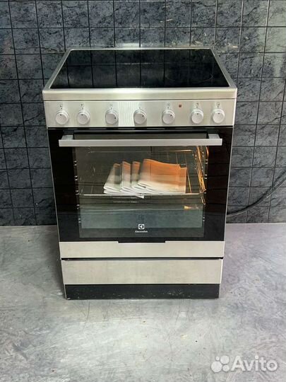 Плита электрическая Electrolux EKC 6150AOX