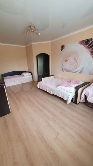 1-к. квартира, 42 м², 2/10 эт.