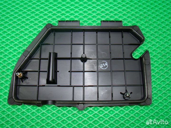 Крышка механизма ручника BMW 7 E65 бмв 7 Е65 Е66