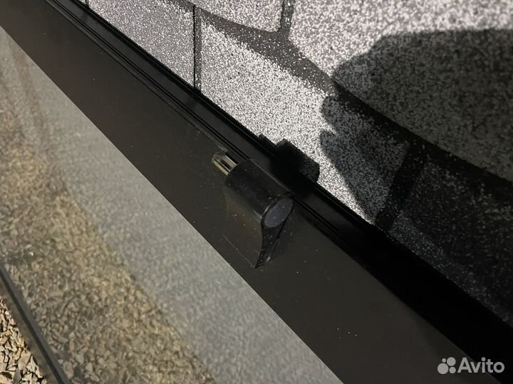 Дверь входная алюминиевая бу