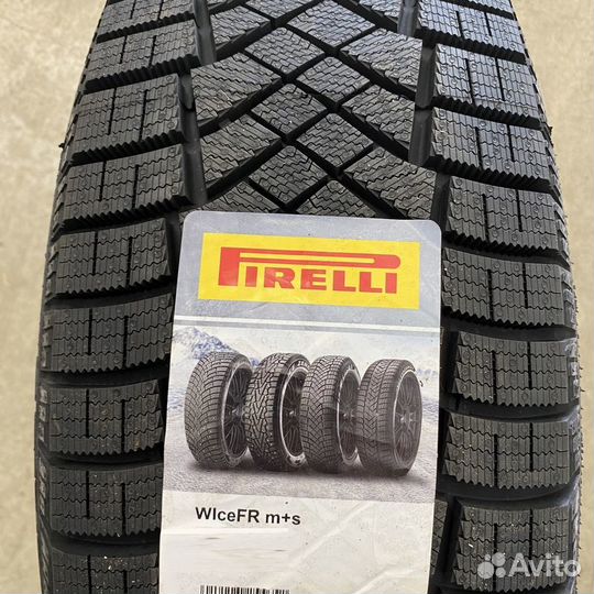 Pirelli Ice Zero FR 245/45 R20