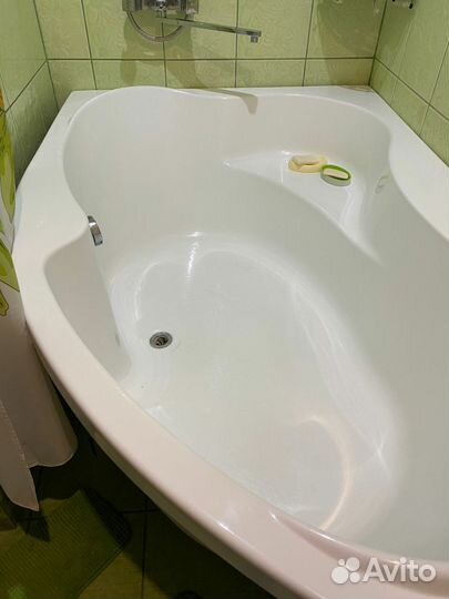Ванна акриловая